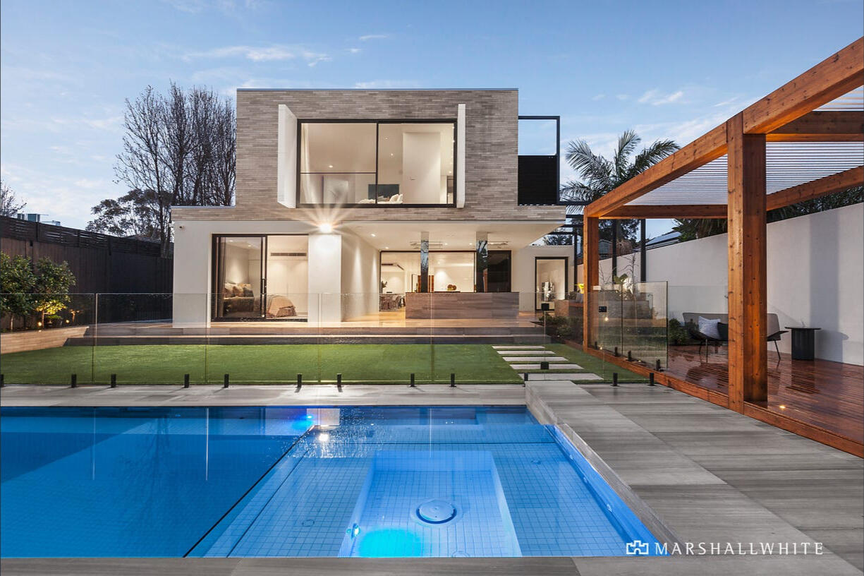 Million Dollor Mansion Million Dollor Mansion