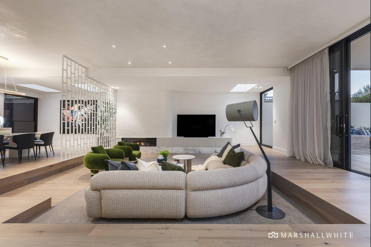 Million Dollor Mansion Million Dollor Mansion