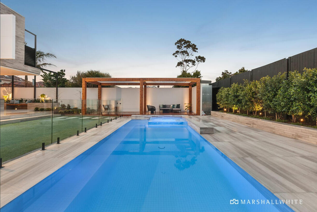 Million Dollor Mansion Million Dollor Mansion